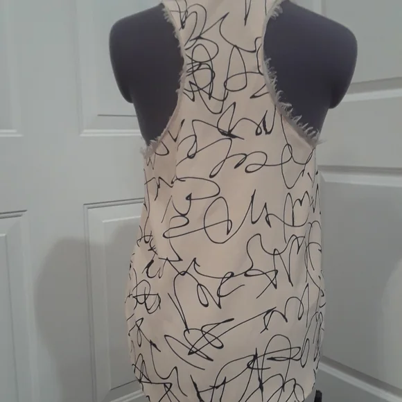 H&M Scribble Frayed Top - Picture 3 of 5